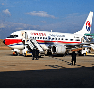 西双版纳嘎洒空运航空快运业稳步发展的原因是什么？